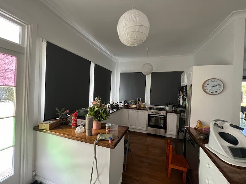 The Blind Crew curtains & blinds work in Erina