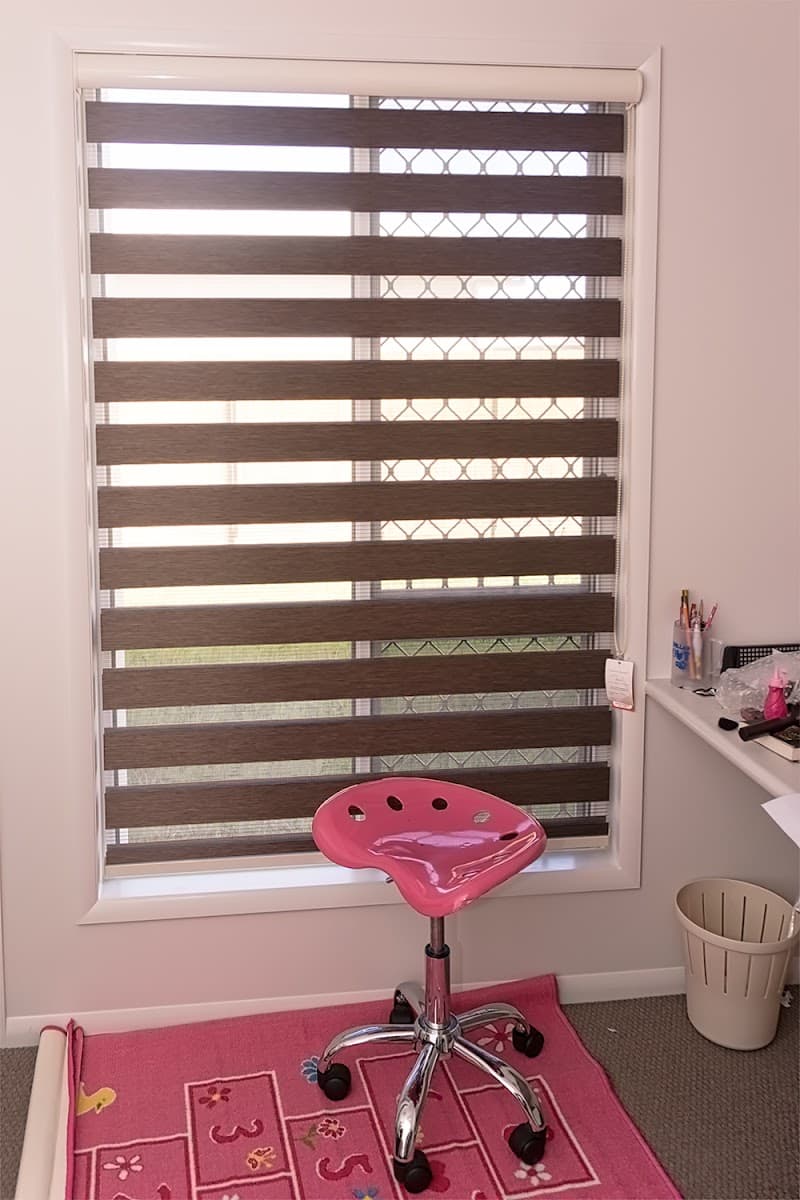 The Coloured House - Blinds, Curtains, Awnings, Shutters, Wallpaper curtains & blinds work in Hermit Park