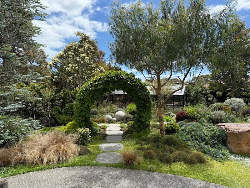The Cutting Hedge Landscaping and Garden Design gardening work in Mount Martha