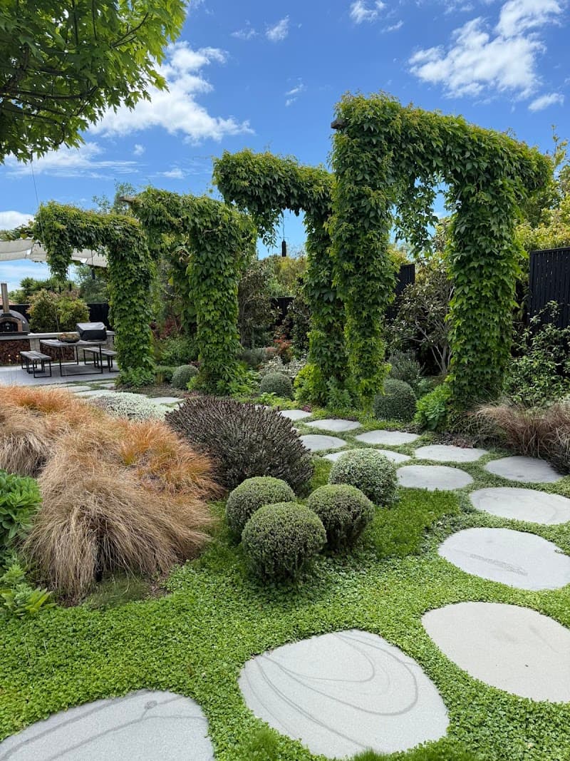 The Cutting Hedge Landscaping and Garden Design gardening work in Mount Martha