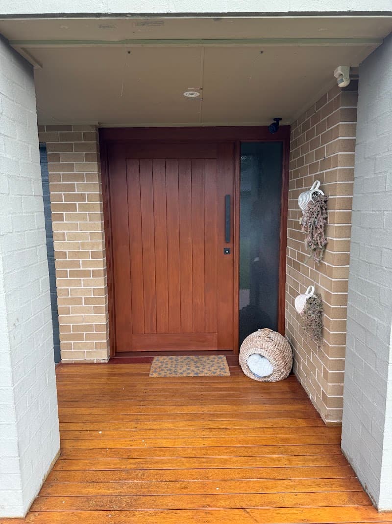 The Door Factory garage doors work in Erina
