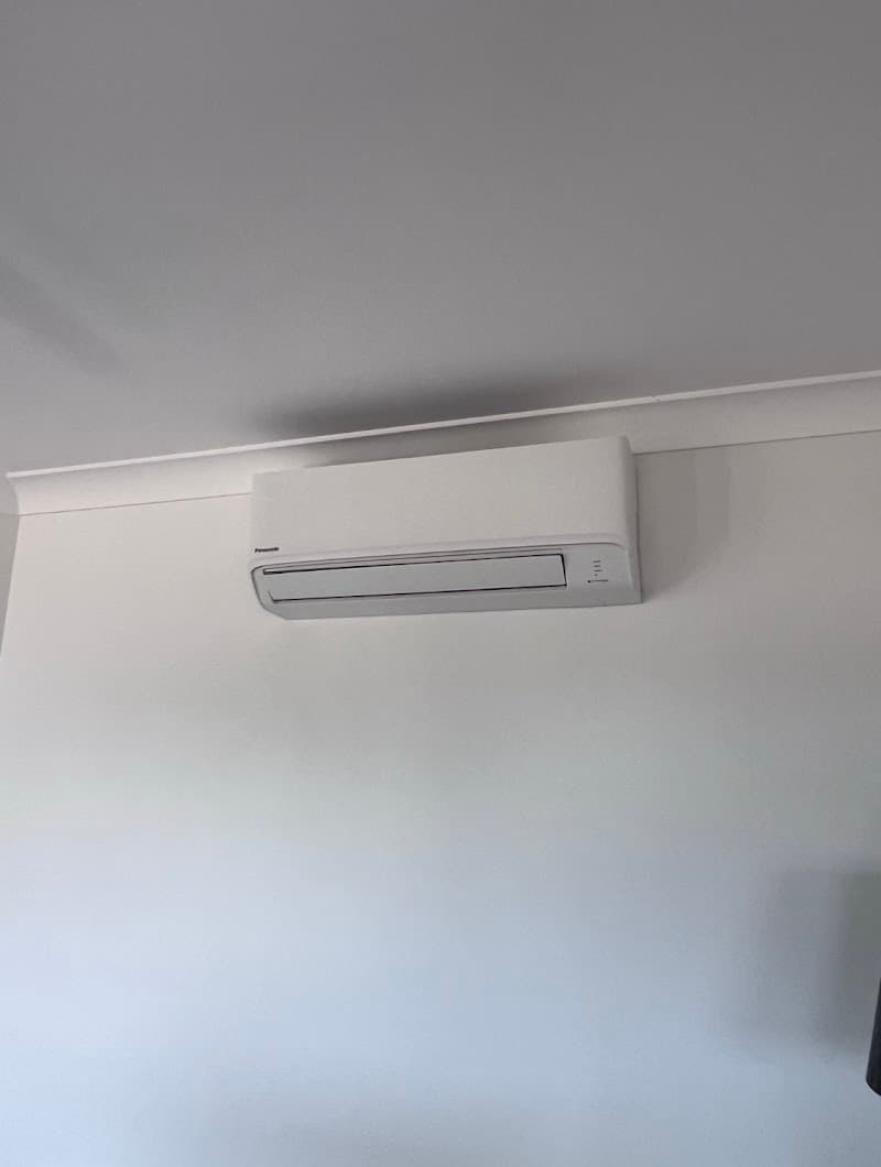 The Experts Oz Pty Ltd air conditioning work in Ormeau