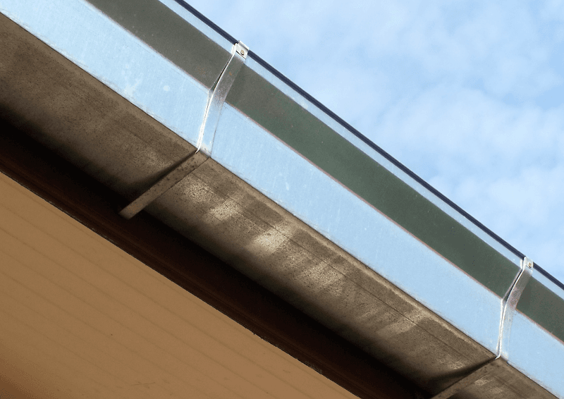 The Guttering Gutter Repairs Canberra gutter cleaning work in Deakin