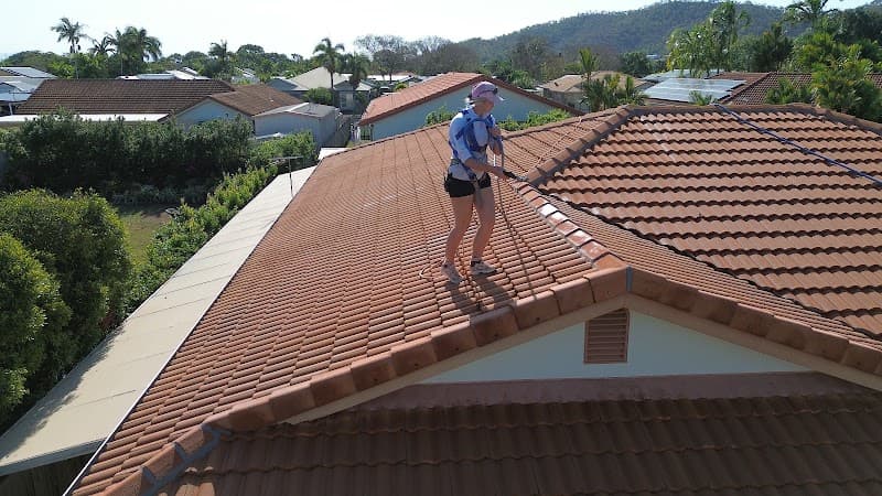 The Pressure Washing Company gutter cleaning work in Kelso
