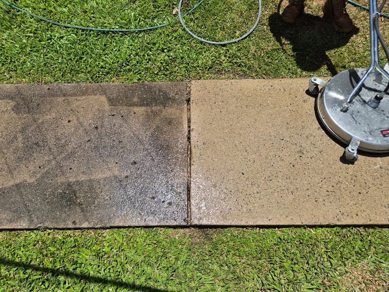 The Pressure Washing Company gutter cleaning work in Kelso