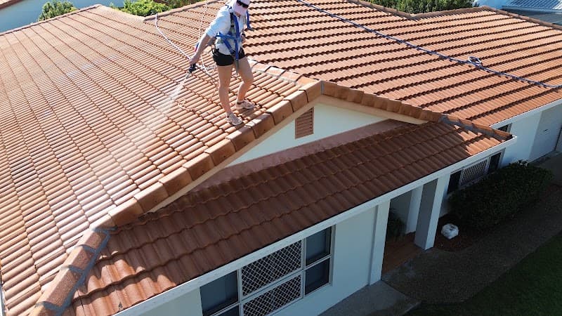 The Pressure Washing Company gutter cleaning work in Kelso
