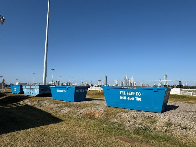 The Skip Co rubbish removal work in Molendinar