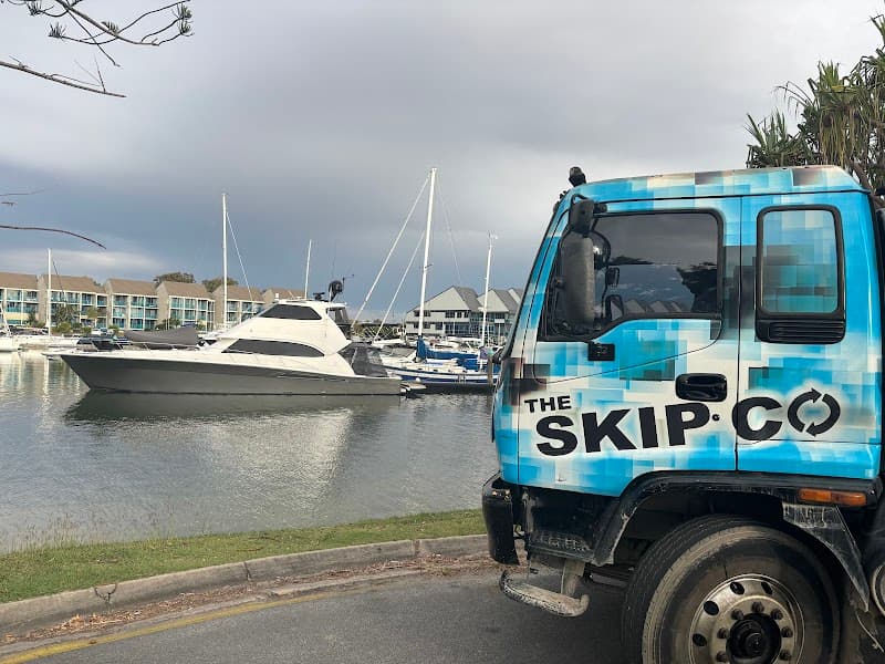 The Skip Co rubbish removal work in Molendinar