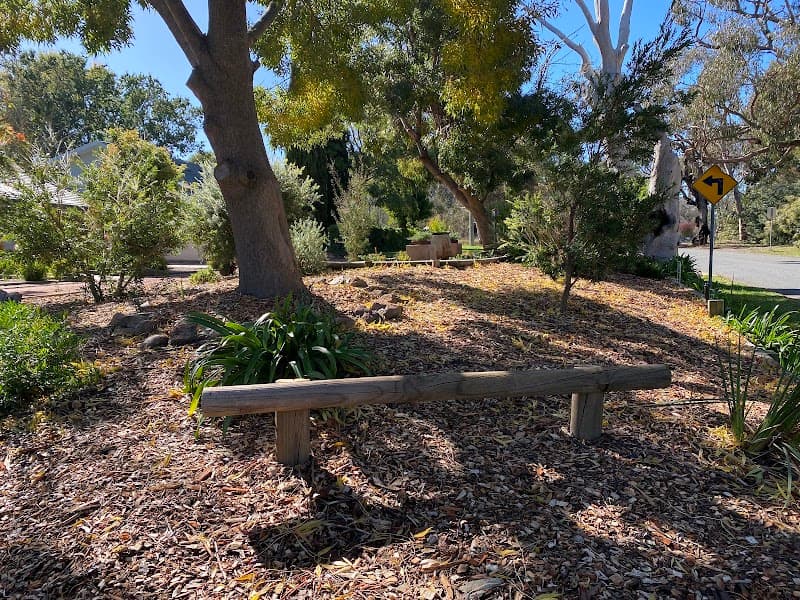 The Sustainable Gardener gardening work in Ngunnawal