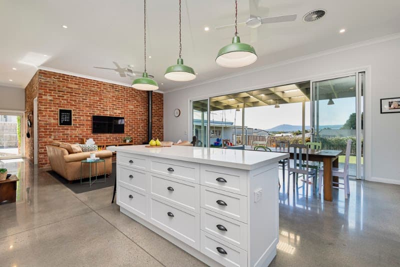 Think Electrical Solutions electrician work in East Bendigo