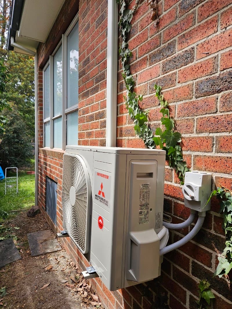 Thomas Group Electrical electrician work in Kilsyth