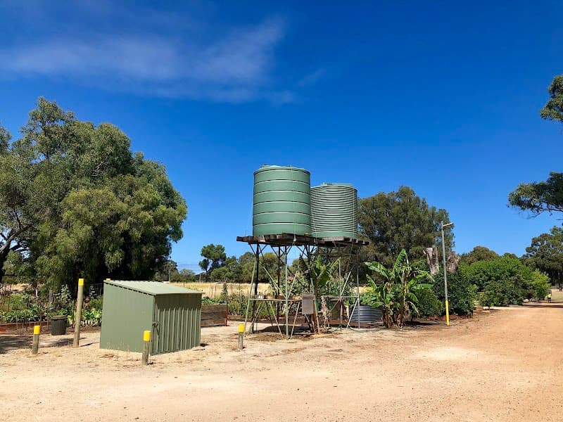 Thommo's Community Garden gardening work in Glen Iris