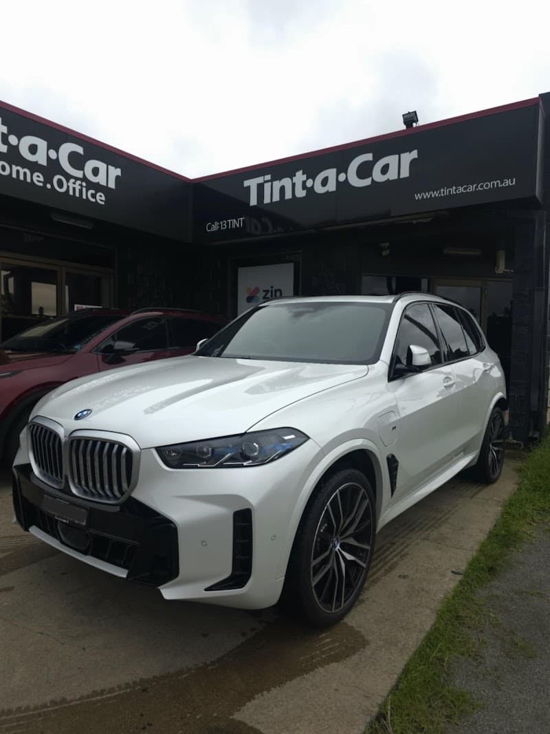 Tint A Car Townsville window tinting work in West End