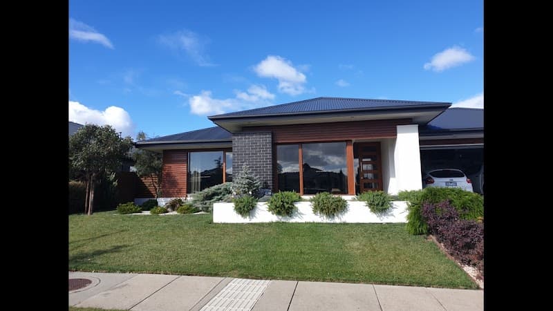 Tint King Ballarat window tinting work in Canadian