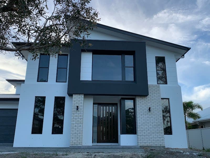Tint N Windows window tinting work in Coolum Beach