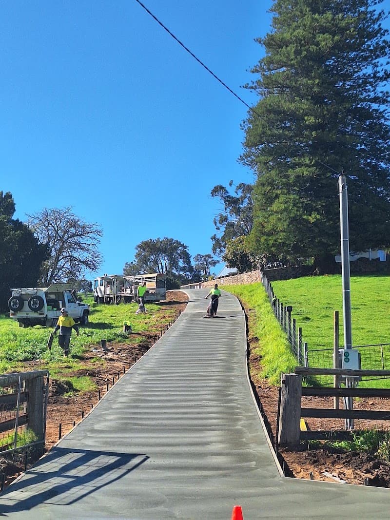 TKL Contractors Pty Ltd concreting work in Davenport