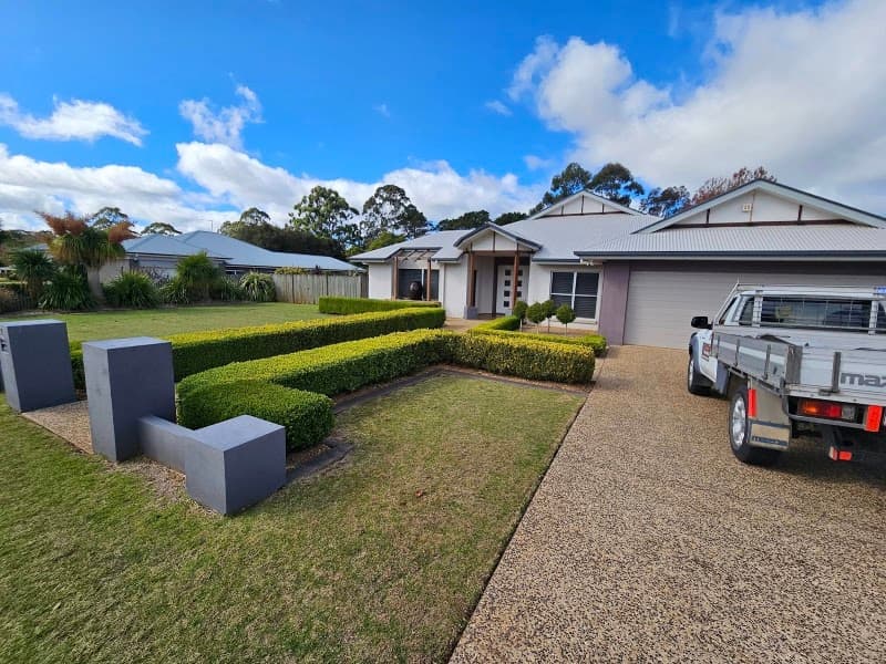 Toowoomba Lawn and Yard Care landscaping work in Glenvale