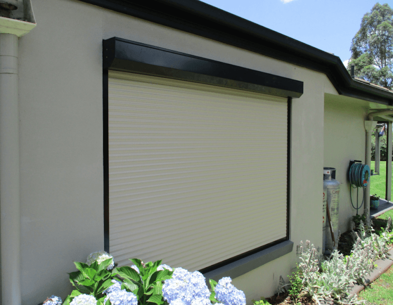 Toowoomba Shade & Canvas curtains & blinds work in Harristown