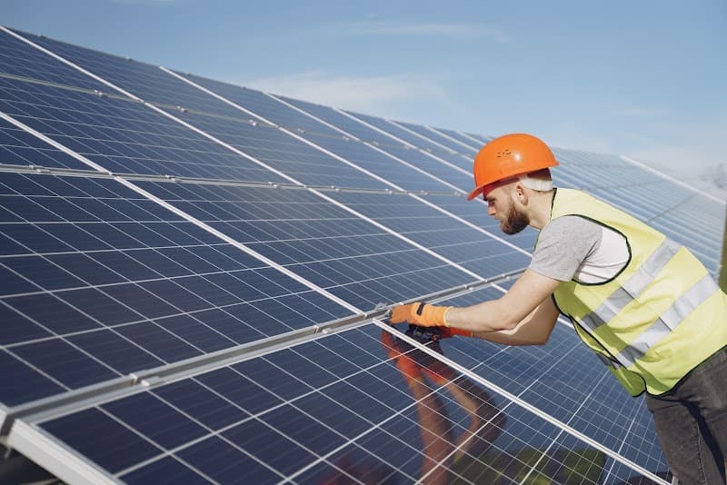 Top End Solar - Solar Panels Darwin solar panel installation work in Winnellie