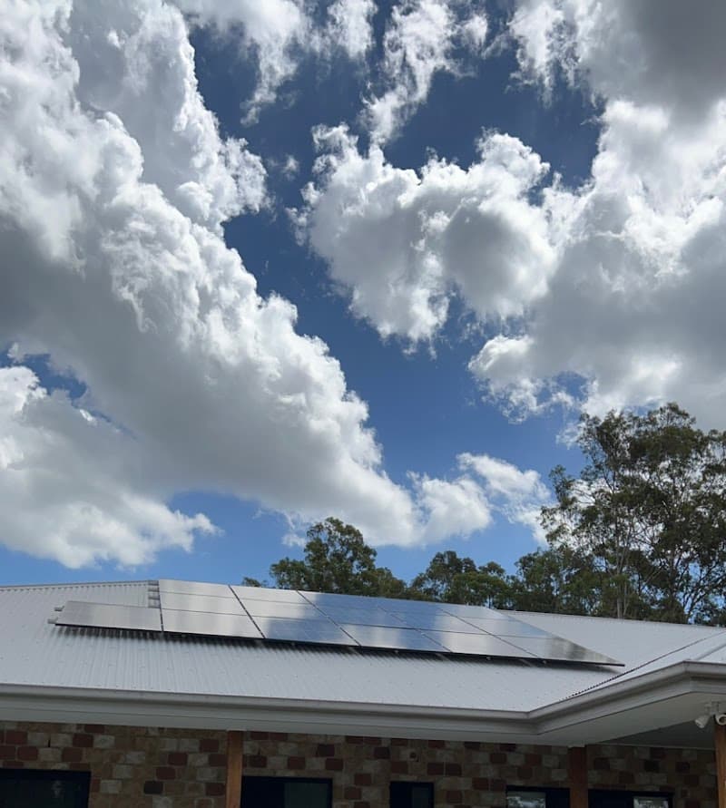 Top House Solar solar panel installation work in Loganholme