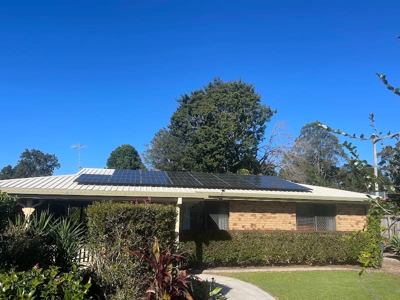 Top House Solar solar panel installation work in Loganholme