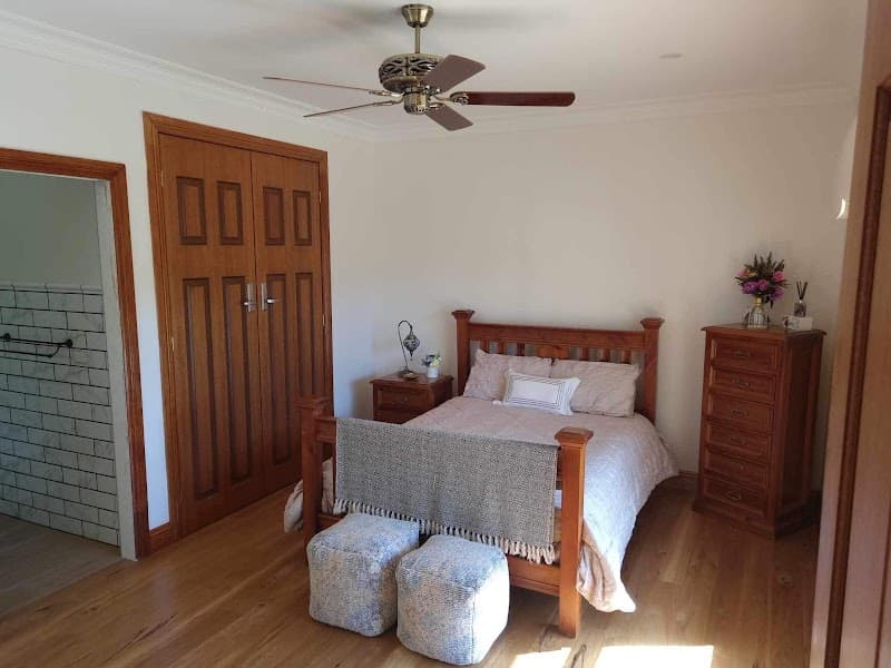 Top To Bottom Cleaning Services & Co cleaning work in Wodonga