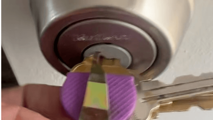 TopONEs eLocksmiths Brisbane locksmith work in Oxley