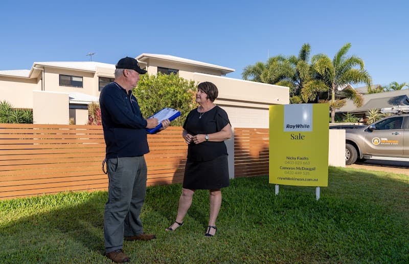Total Pre-Purchase Building and Pest Inspections Townsville pest control work in Garbutt