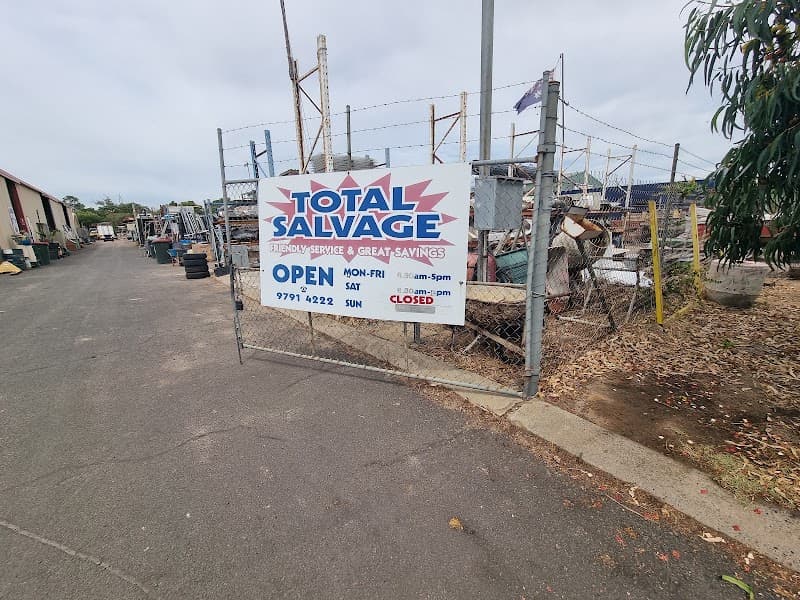 Total Salvage Bunbury demolition work in Davenport