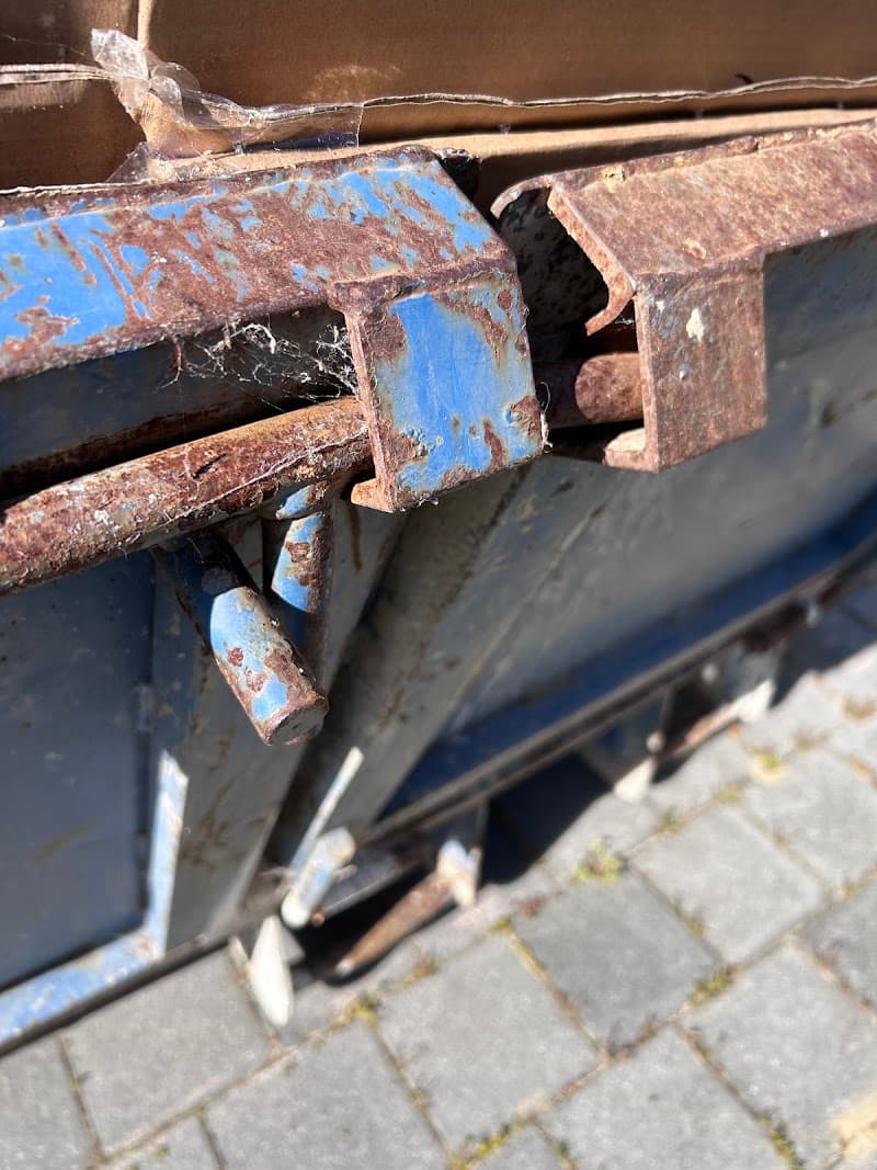 Total Waste Disposal (Skip Bin Hire Perth) rubbish removal work in Cannington