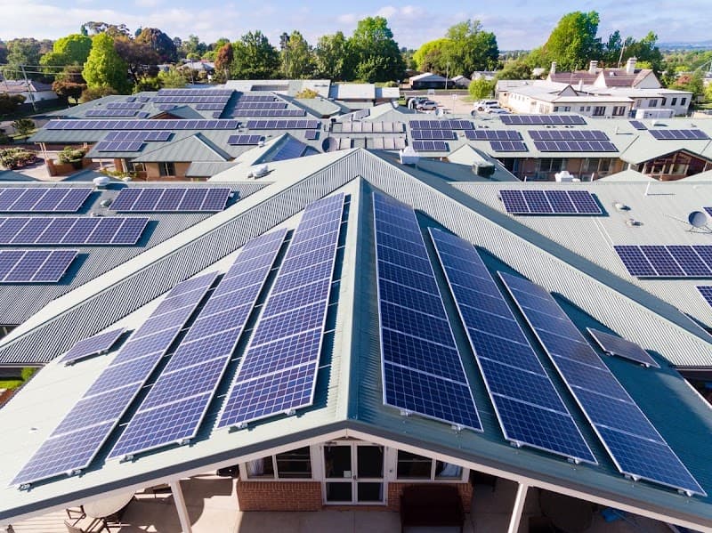 Totally Independent Solar Consultants solar panel installation work in Point Clare