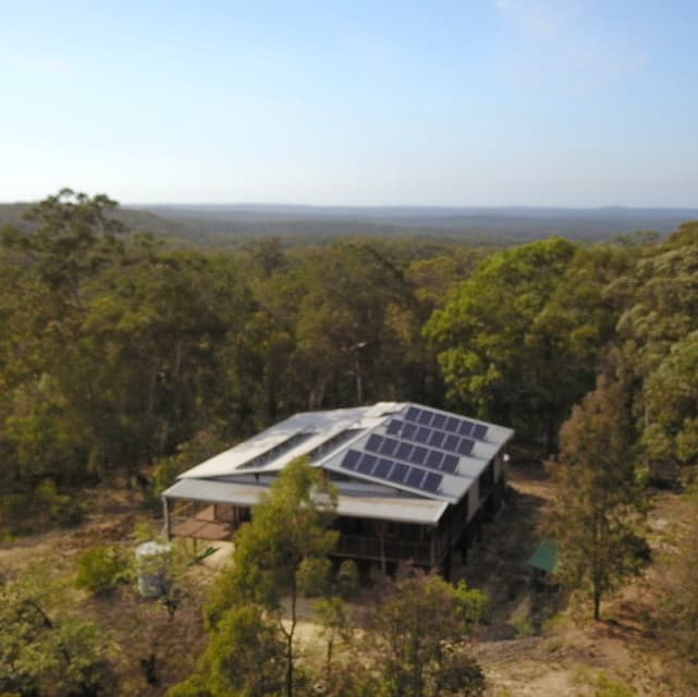 Towards Tomorrow Energy solar panel installation work in Somersby