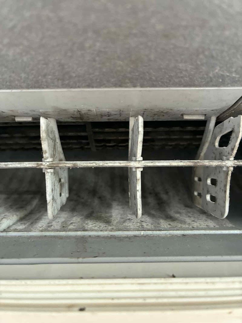 Townsville AirCon & Solar Cleaning air conditioning work in Annandale