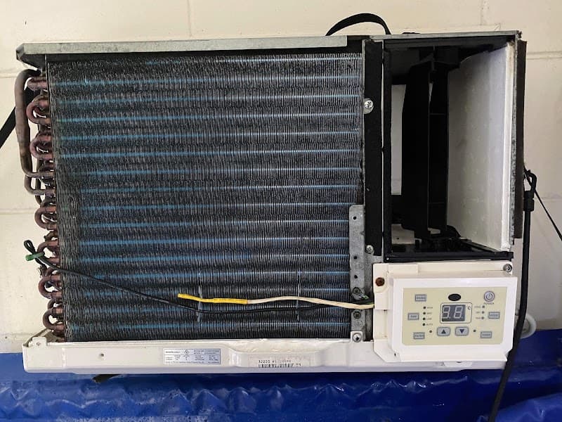 Townsville Aircon Cleaning Services air conditioning work in Bushland Beach