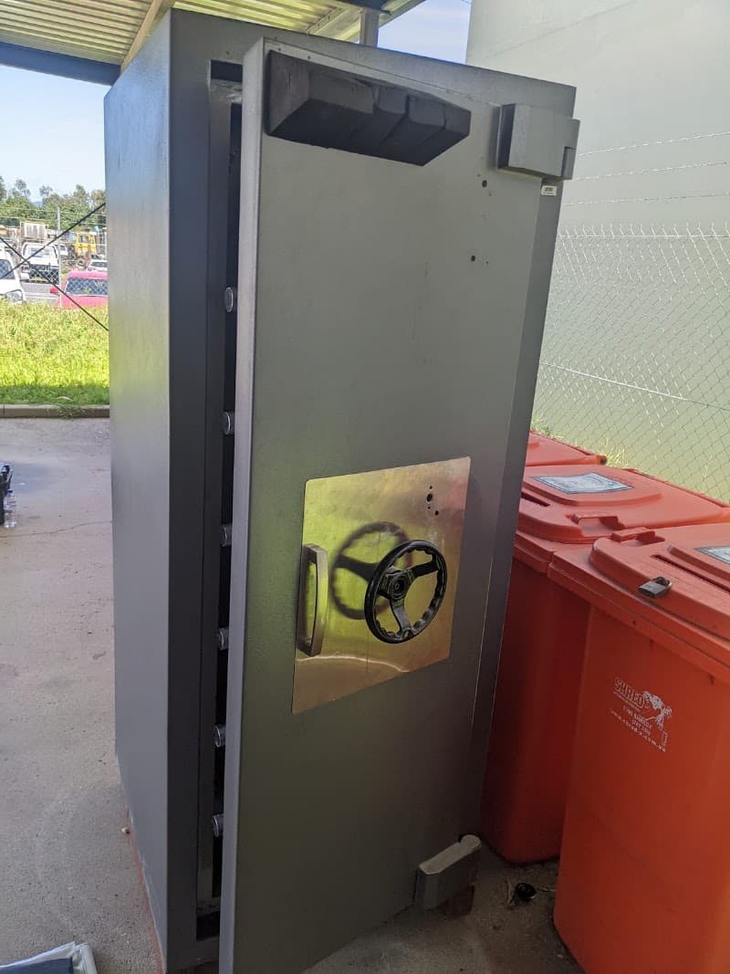 Townsville Mobile Locksmith locksmith work in Garbutt