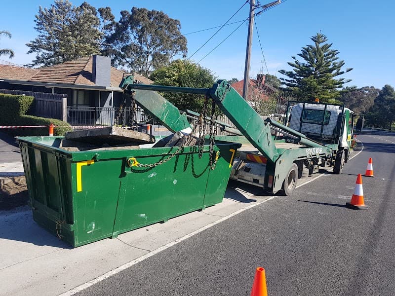 Townsville Skips rubbish removal work in Hyde Park