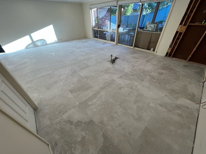 TR Tiling Pty Ltd tiling work in Cliftleigh