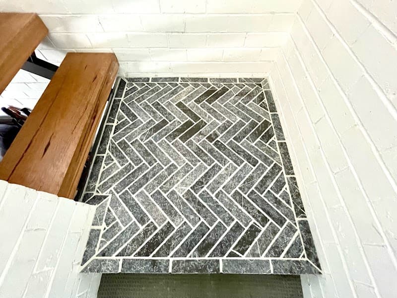 TR Tiling Pty Ltd tiling work in Cliftleigh