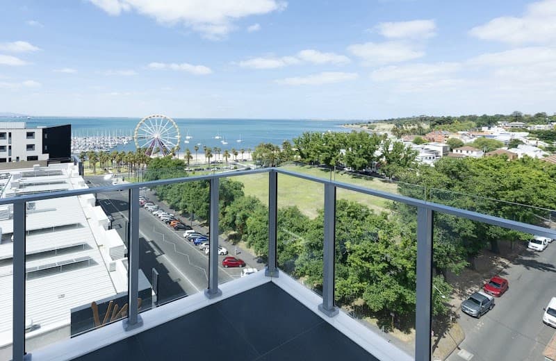 Trade Services Network glass & glazier work in Breakwater