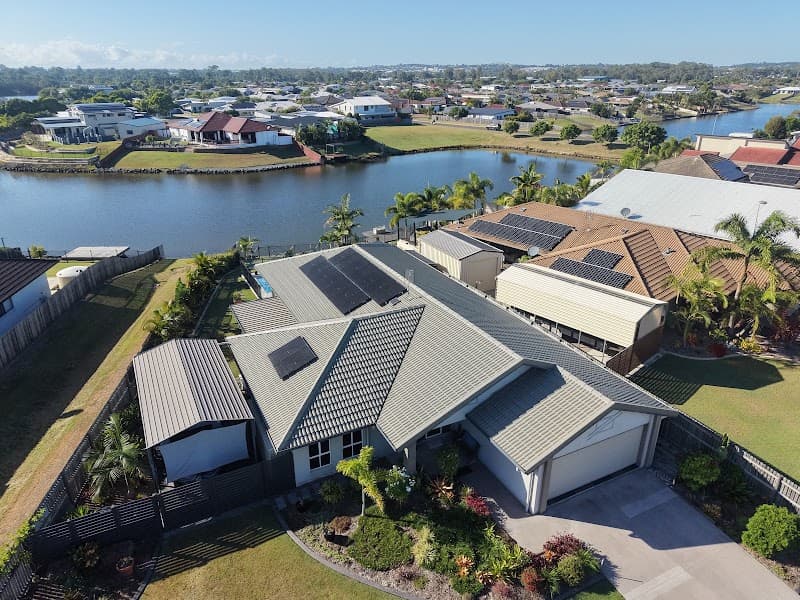 Trucoat roofing painter work in Pialba