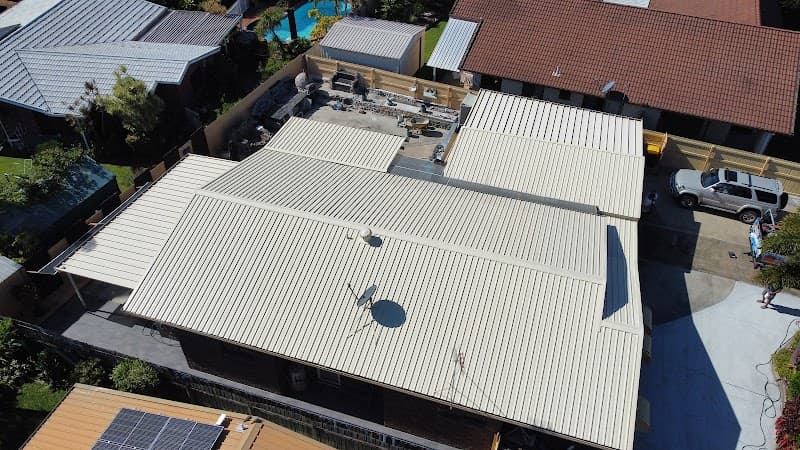 Trucoat roofing painter work in Pialba