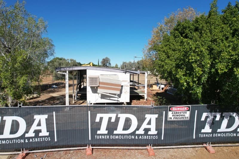 Turner Demolition & Asbestos asbestos removal work in Parkhurst