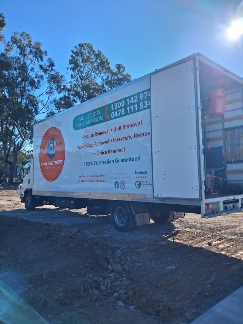 Two Brothers Removals removalist work in Middleton Grange