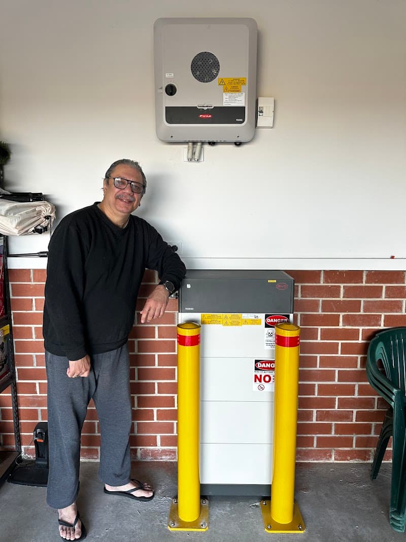 Ultimate Solar Energy solar panel installation work in Tullamarine