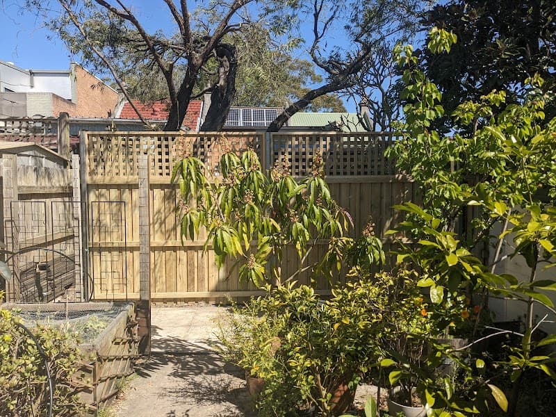 Underwood Fencing and Gates fencing work in Rozelle