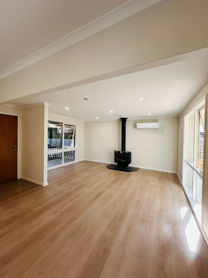 Unistar Painting & Decoration Mornington Peninsula painter work in Mornington