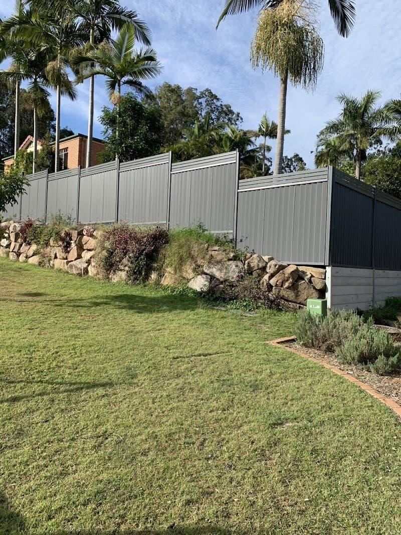 Universe Fencing Brisbane fencing work in Sunnybank