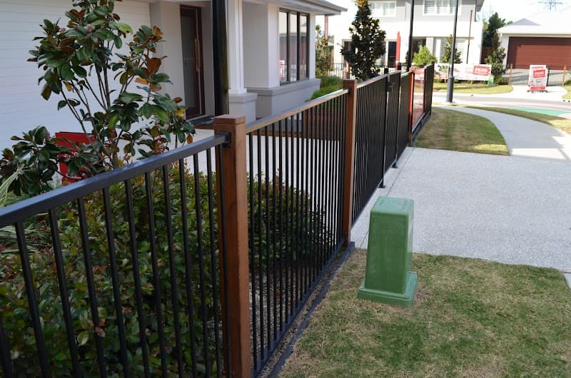 Universe Fencing Gold Coast fencing work in Ashmore