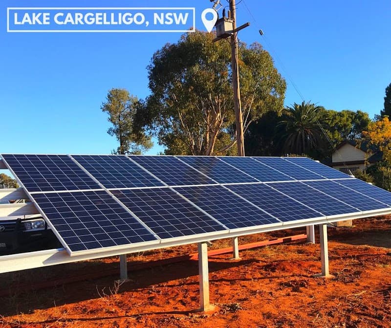 Universe Solar solar panel installation work in Ashmore