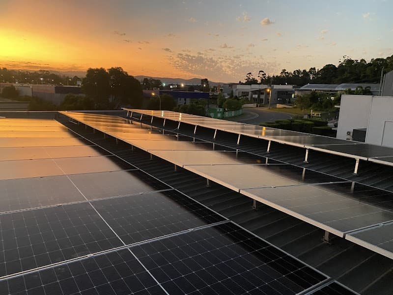 Universe Solar solar panel installation work in Ashmore